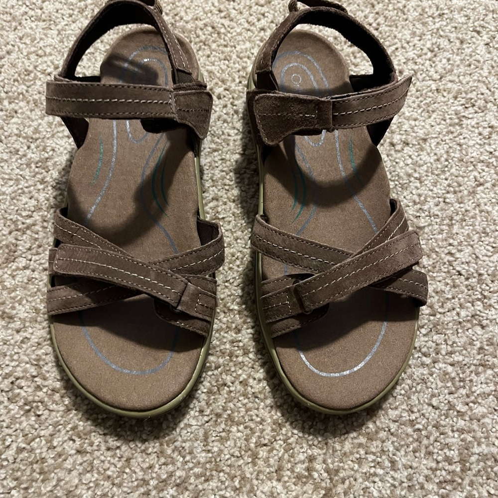 Ortho Feet WIDE Sandals- Like new- 6.5W D wide